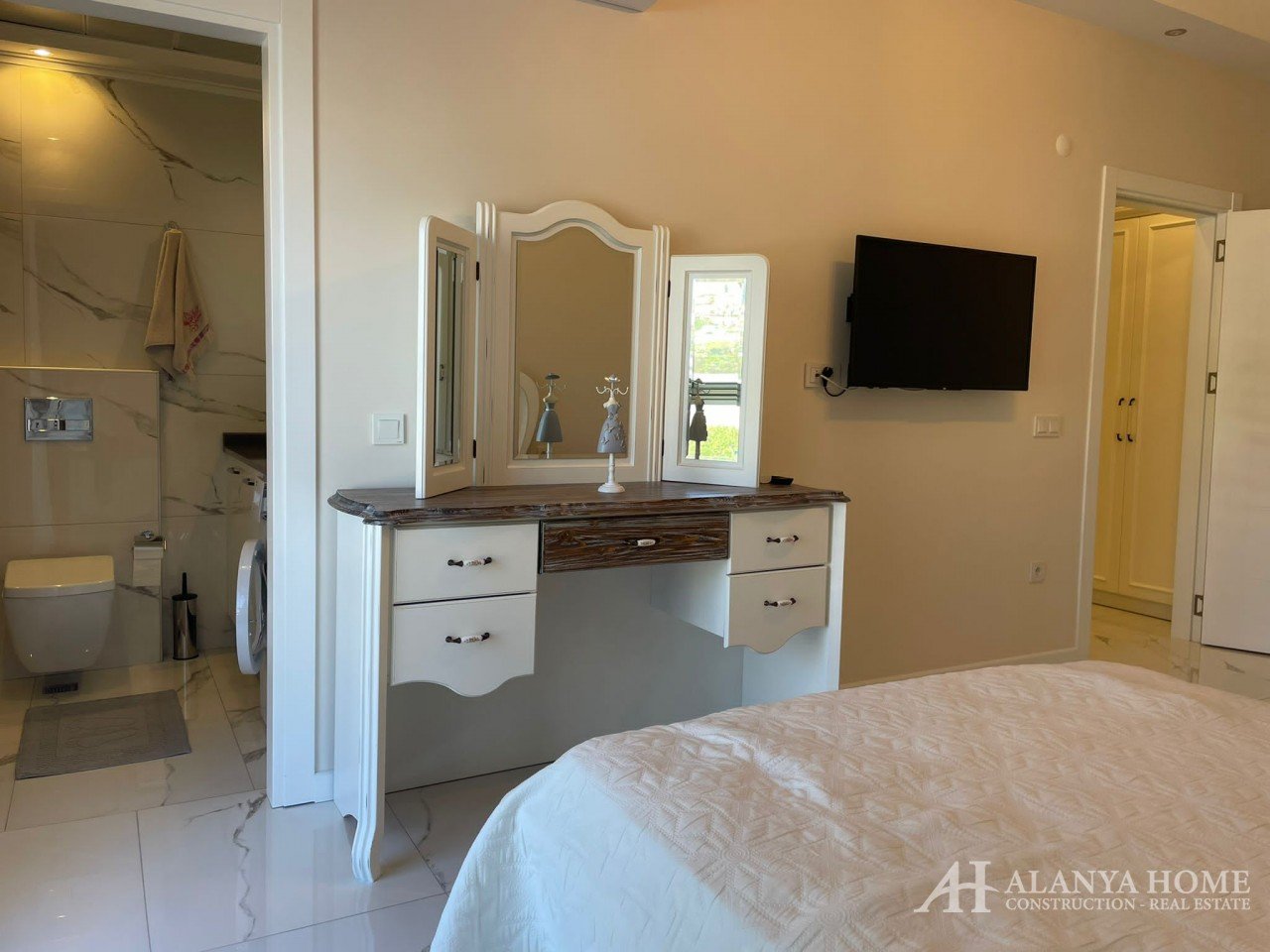 Фото купить продажа квартира c просторной спальней Алания Хоум Анталия Турциия