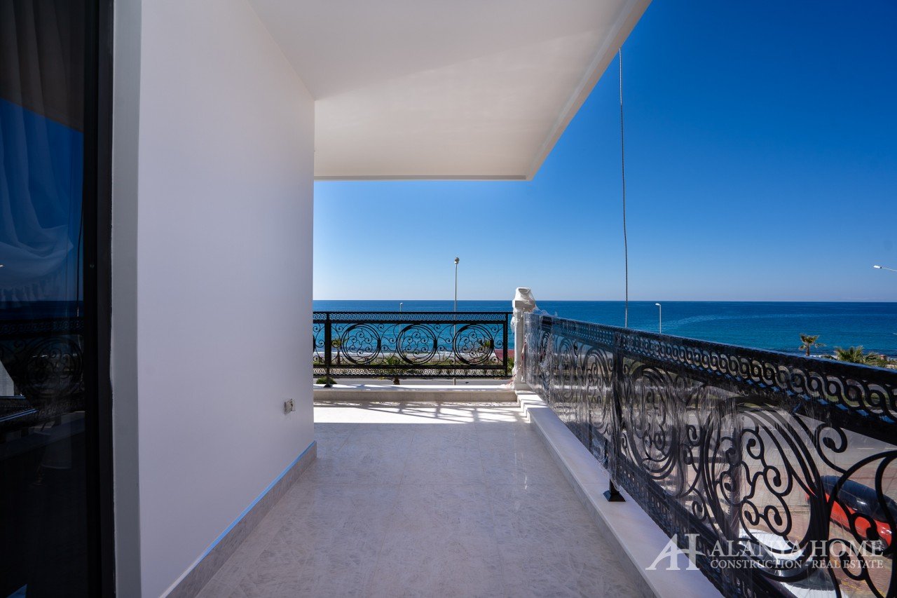 купить продать одна двух комнатную квартиру недвижимость большим балконом Алания Турция