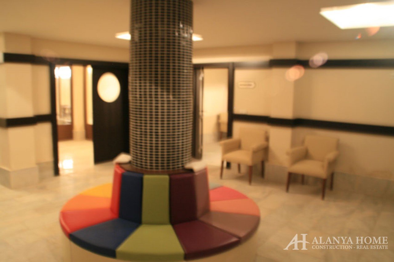 Фото купить продать недорогую квартиру недвижимость в доме жилом комплексе с СПА центром Алания Хоум