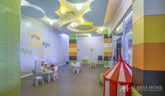 Фото купить продать недорогую квартиру недвижимость в доме жилом комплексе с детской площадкой комно