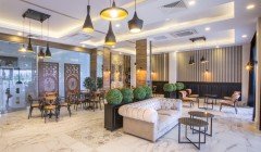 Фото купить продать недорогую квартиру недвижимость в доме жилом комплексе зона отдыха фойе Алания Х
