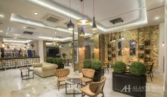 Фото купить продать недорогую квартиру недвижимость в доме жилом комплексе зона отдыха фойе Алания Х