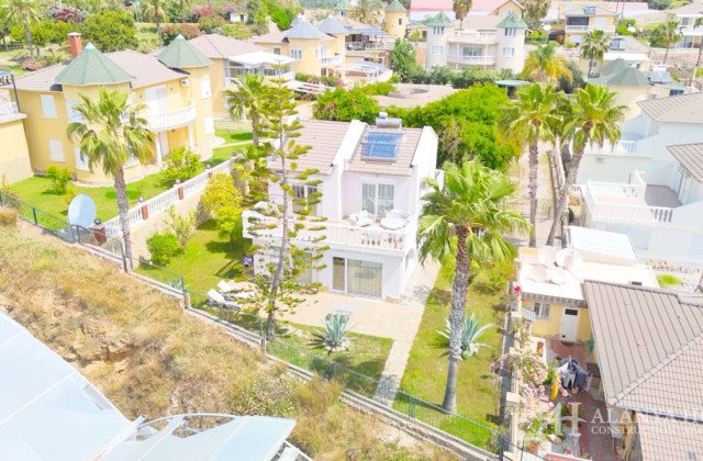 FURNISHED 3+1 VILLA IN ALANYA KONAKLI | PRIVATE GARDEN IN A RESIDENTIAL COMPLEX