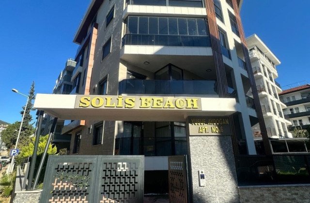 Appartements 1+1 à Güllerpınarı, à 50 m de la mer
