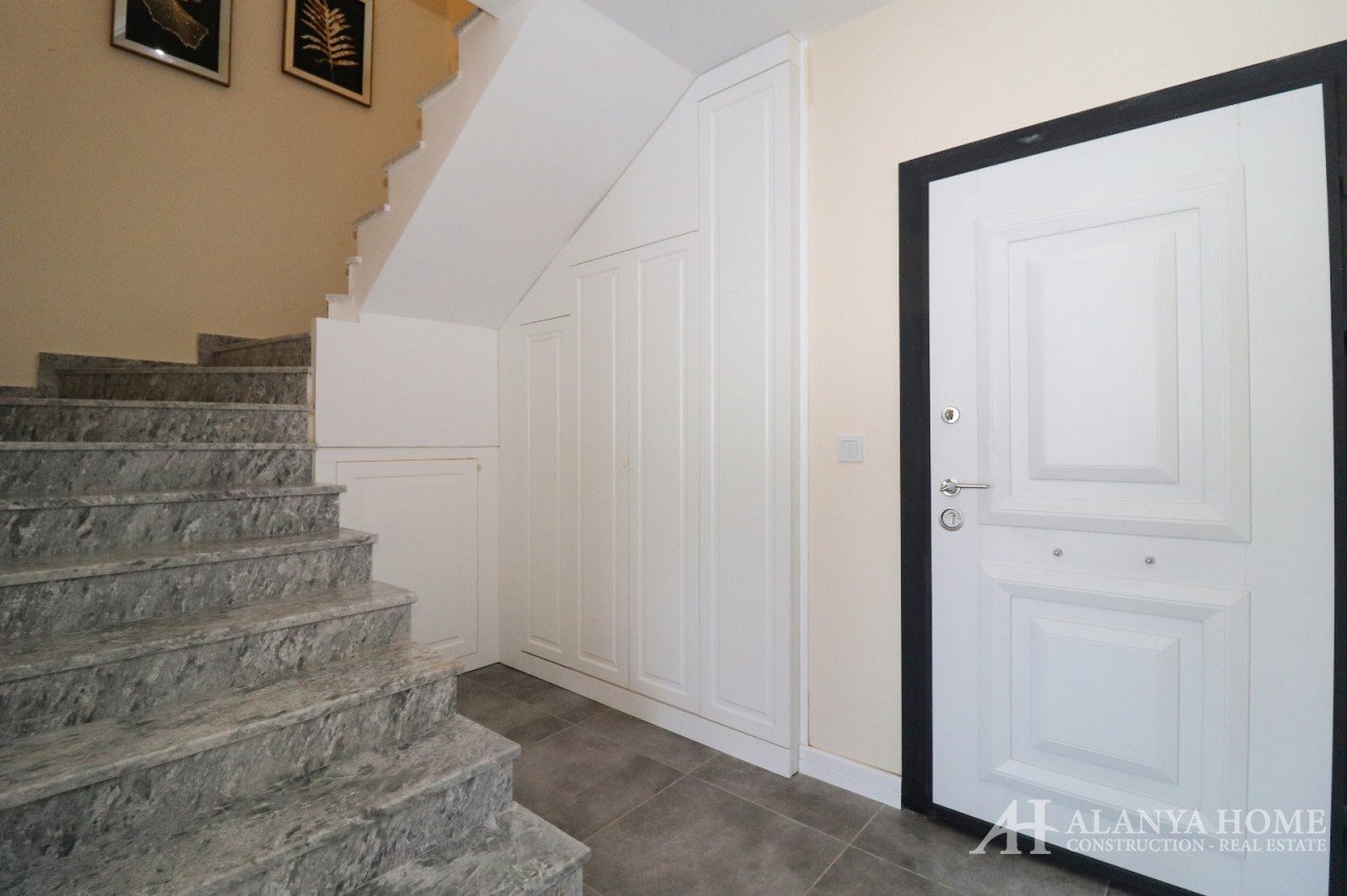 Фото покупка продажа недорогая трехкомнатная квартира с ремонтом 2+1 Алания Хоум Анталия Турциия цен