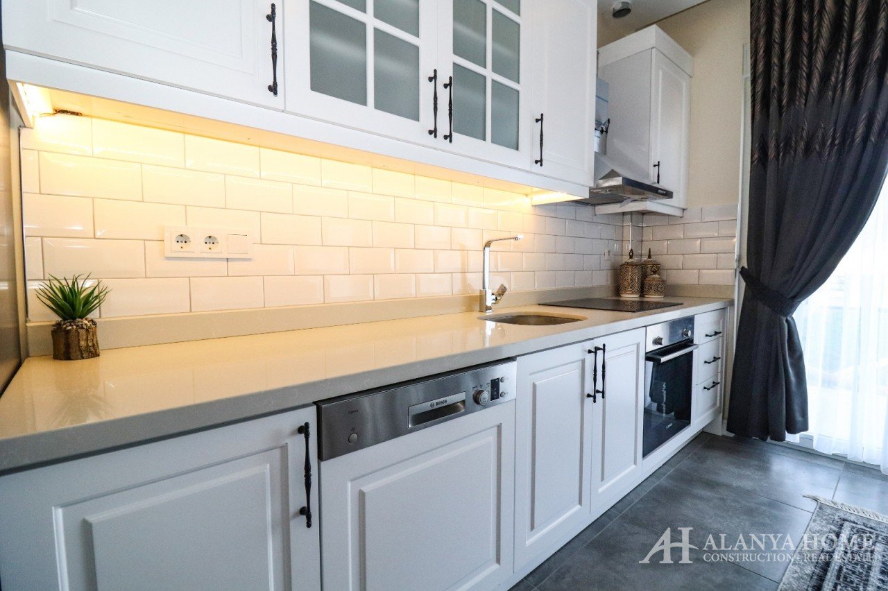 Фото покупка продажа недорогая двухкомнатная квартира 1+1 c просторной кухней Алания Хоум Анталия Ту