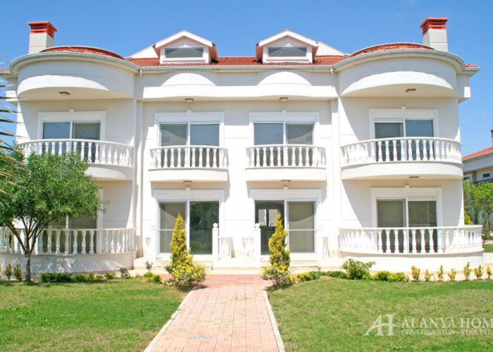 Golf Village Belek Antalya Türkiye satın alma satılık eşyalı tek yatak odalı villa yeni bir projede 