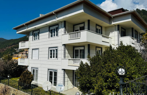 Alanya Bektaş 4+1 Apartment