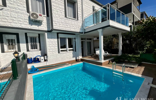 Ikiz Villa